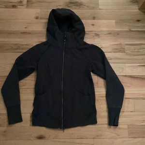 Lululemon navy scuba hoody size 6
